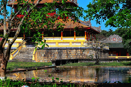 Vietnam2-hue-vietnam-4876205-1920.jpg